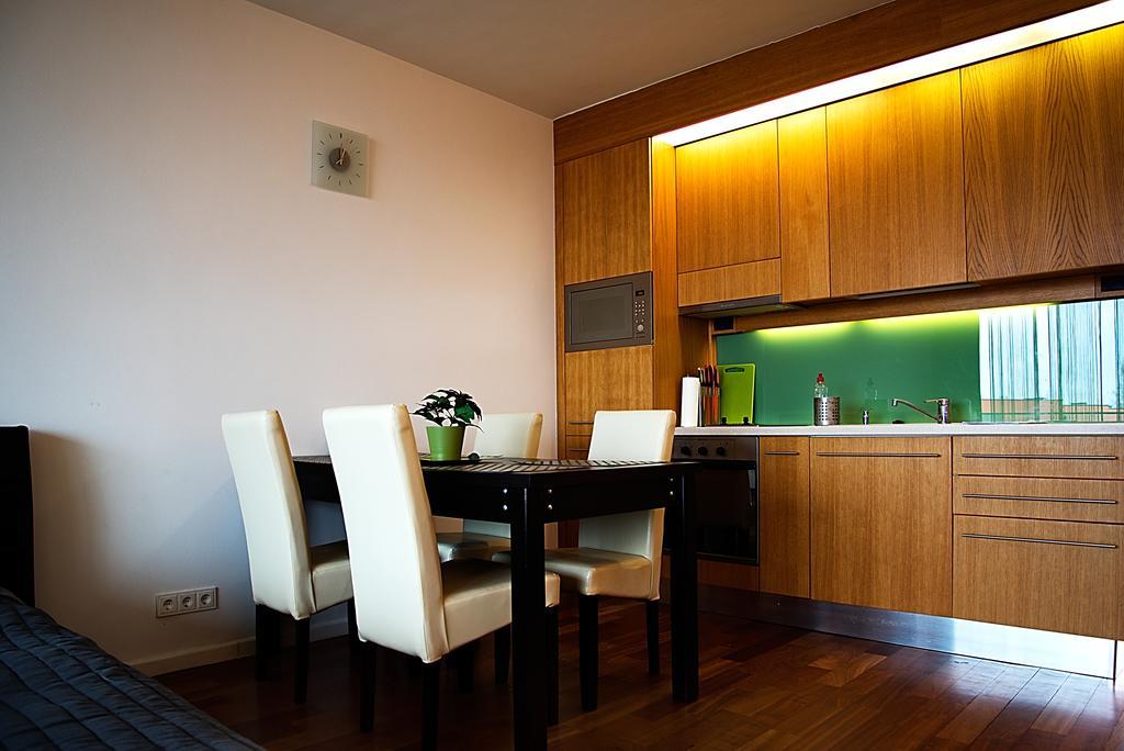 Modern Apartment With Lake View Balatonlelle Bagian luar foto