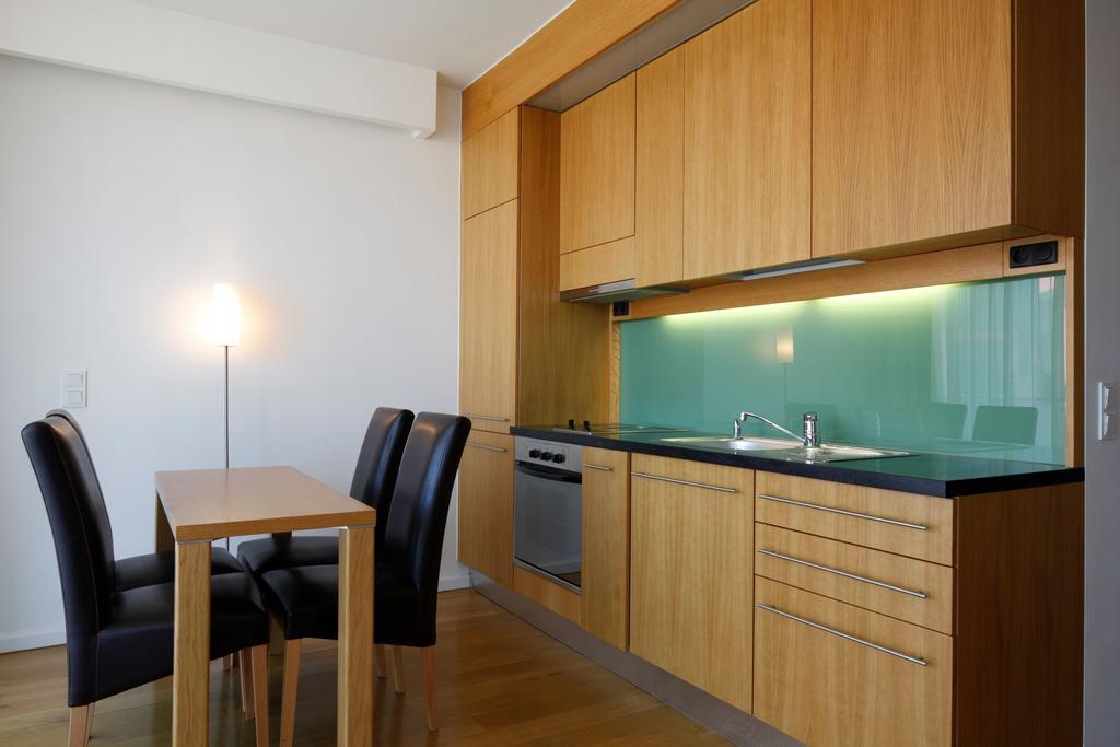 Modern Apartment With Lake View Balatonlelle Ruang foto